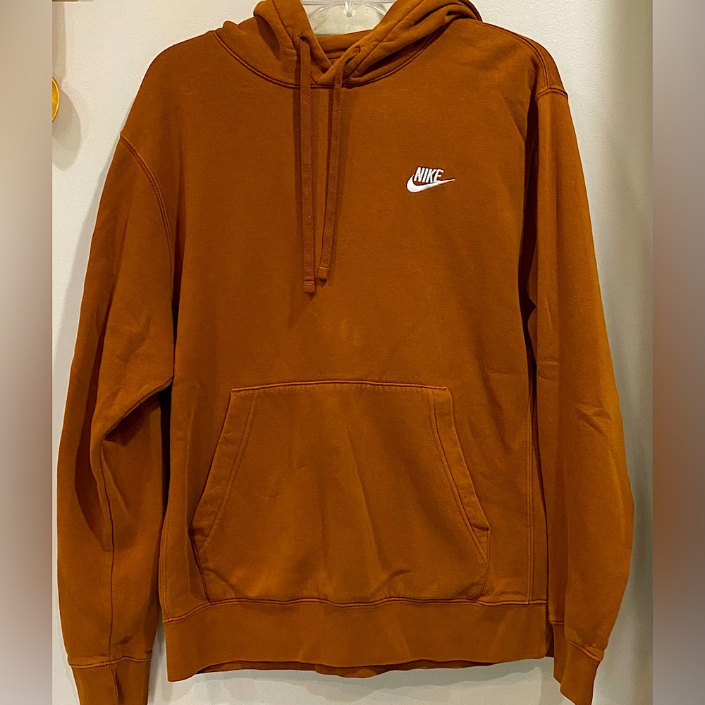 Nike Club Fleece- Men’s Size Medium- great condition!